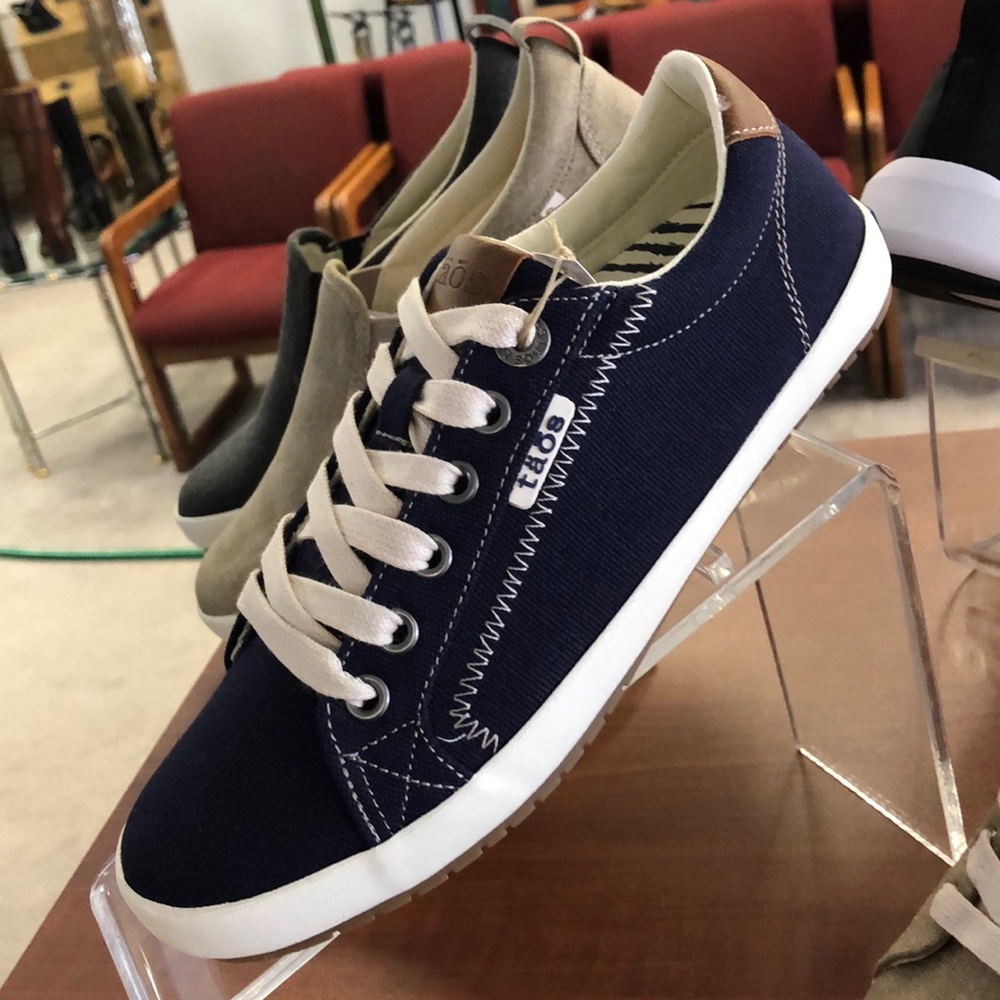 Taos tie navy canvas gym shoe